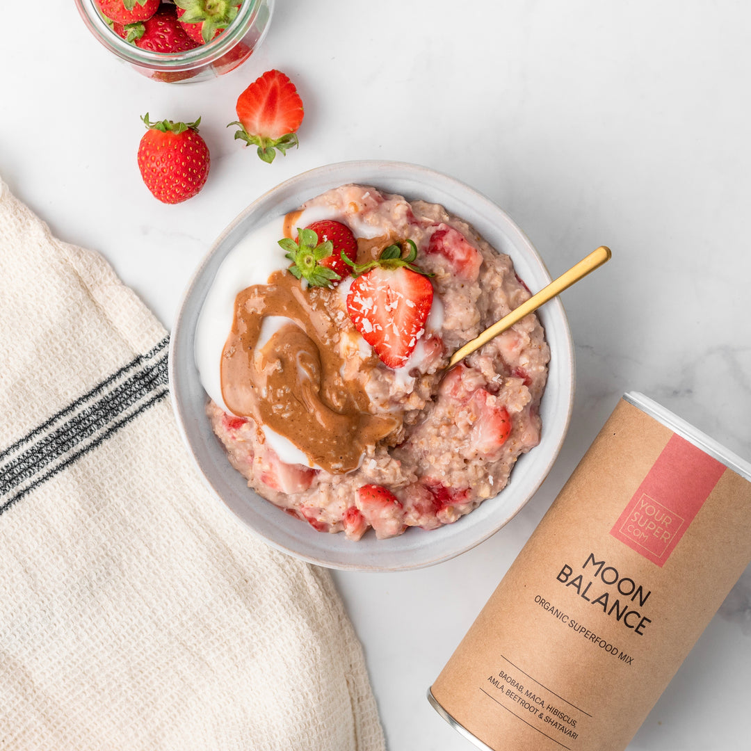 Healthy Strawberry Vanilla Oatmeal